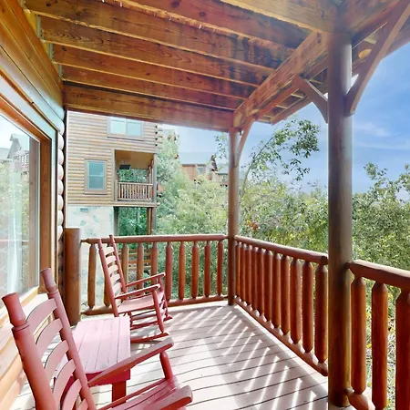 Hillbilly Highrise Villa Pigeon Forge Exterior photo